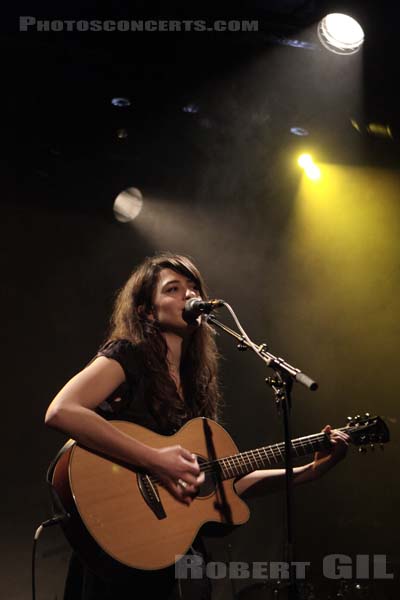 FANNY KRIEF - 2010-02-11 - PARIS - La Maroquinerie - 